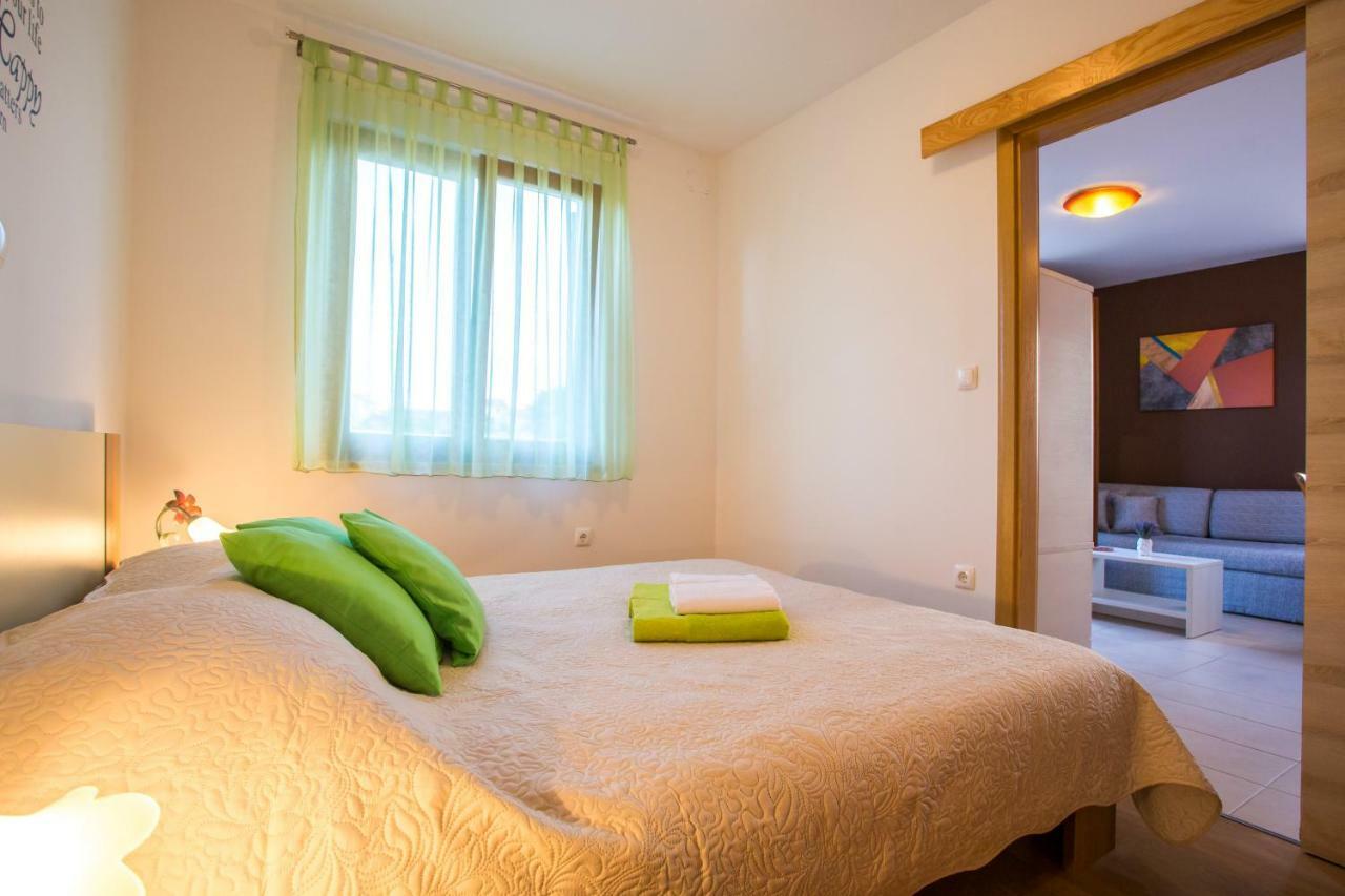 Apartman Irena Póla Kültér fotó